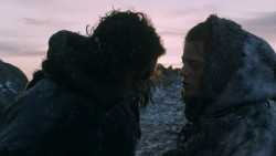 extant_GameOfThrones_2x07-AManWithoutHonor_0538