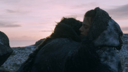 extant_GameOfThrones_2x07-AManWithoutHonor_0547
