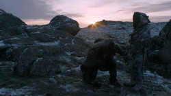 extant_GameOfThrones_2x07-AManWithoutHonor_0556