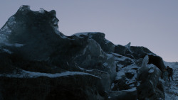 extant_GameOfThrones_2x07-AManWithoutHonor_0573