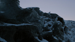 extant_GameOfThrones_2x07-AManWithoutHonor_0588
