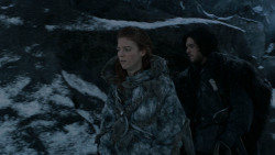 extant_GameOfThrones_2x07-AManWithoutHonor_0632