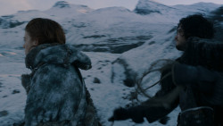 extant_GameOfThrones_2x07-AManWithoutHonor_0637