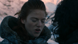 extant_GameOfThrones_2x07-AManWithoutHonor_0655