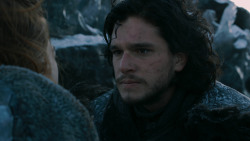 extant_GameOfThrones_2x07-AManWithoutHonor_0675