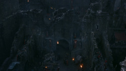 extant_GameOfThrones_2x07-AManWithoutHonor_0800