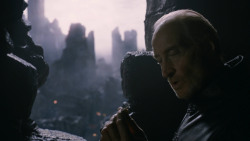 extant_GameOfThrones_2x07-AManWithoutHonor_0823