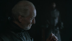 extant_GameOfThrones_2x07-AManWithoutHonor_0831