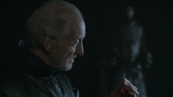 extant_GameOfThrones_2x07-AManWithoutHonor_0833