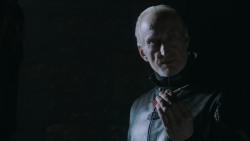 extant_GameOfThrones_2x07-AManWithoutHonor_0840