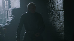 extant_GameOfThrones_2x07-AManWithoutHonor_0867