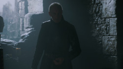extant_GameOfThrones_2x07-AManWithoutHonor_0868