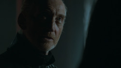 extant_GameOfThrones_2x07-AManWithoutHonor_0895