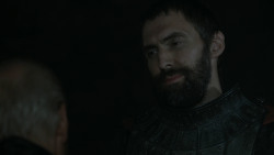 extant_GameOfThrones_2x07-AManWithoutHonor_0897