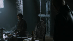 extant_GameOfThrones_2x07-AManWithoutHonor_0933