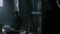 extant_GameOfThrones_2x07-AManWithoutHonor_0939