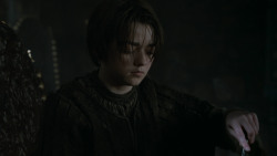extant_GameOfThrones_2x07-AManWithoutHonor_0979