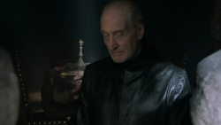extant_GameOfThrones_2x07-AManWithoutHonor_1033