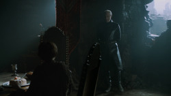 extant_GameOfThrones_2x07-AManWithoutHonor_1107