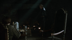 extant_GameOfThrones_2x07-AManWithoutHonor_1121
