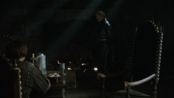 extant_GameOfThrones_2x07-AManWithoutHonor_1122