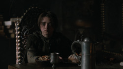 extant_GameOfThrones_2x07-AManWithoutHonor_1131