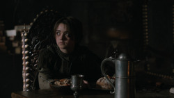 extant_GameOfThrones_2x07-AManWithoutHonor_1134