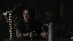 extant_GameOfThrones_2x07-AManWithoutHonor_1136