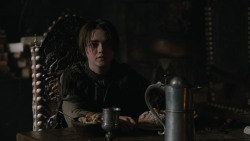 extant_GameOfThrones_2x07-AManWithoutHonor_1145