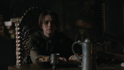 extant_GameOfThrones_2x07-AManWithoutHonor_1146