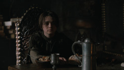 extant_GameOfThrones_2x07-AManWithoutHonor_1148