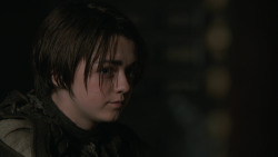extant_GameOfThrones_2x07-AManWithoutHonor_1354