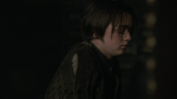 extant_GameOfThrones_2x07-AManWithoutHonor_1369