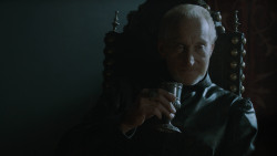 extant_GameOfThrones_2x07-AManWithoutHonor_1447