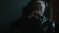 extant_GameOfThrones_2x07-AManWithoutHonor_1450