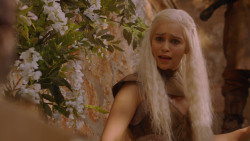 extant_GameOfThrones_2x07-AManWithoutHonor_1580