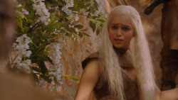 extant_GameOfThrones_2x07-AManWithoutHonor_1581
