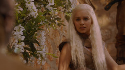 extant_GameOfThrones_2x07-AManWithoutHonor_1585