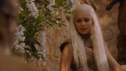 extant_GameOfThrones_2x07-AManWithoutHonor_1589