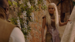extant_GameOfThrones_2x07-AManWithoutHonor_1597