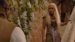 extant_GameOfThrones_2x07-AManWithoutHonor_1599
