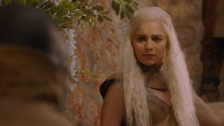 extant_GameOfThrones_2x07-AManWithoutHonor_1614