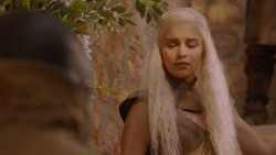 extant_GameOfThrones_2x07-AManWithoutHonor_1629