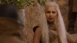 extant_GameOfThrones_2x07-AManWithoutHonor_1640