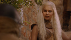 extant_GameOfThrones_2x07-AManWithoutHonor_1643