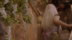 extant_GameOfThrones_2x07-AManWithoutHonor_1647