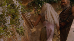 extant_GameOfThrones_2x07-AManWithoutHonor_1649