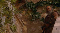 extant_GameOfThrones_2x07-AManWithoutHonor_1652