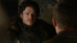 extant_GameOfThrones_2x07-AManWithoutHonor_1879