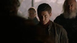 extant_GameOfThrones_2x07-AManWithoutHonor_1933
